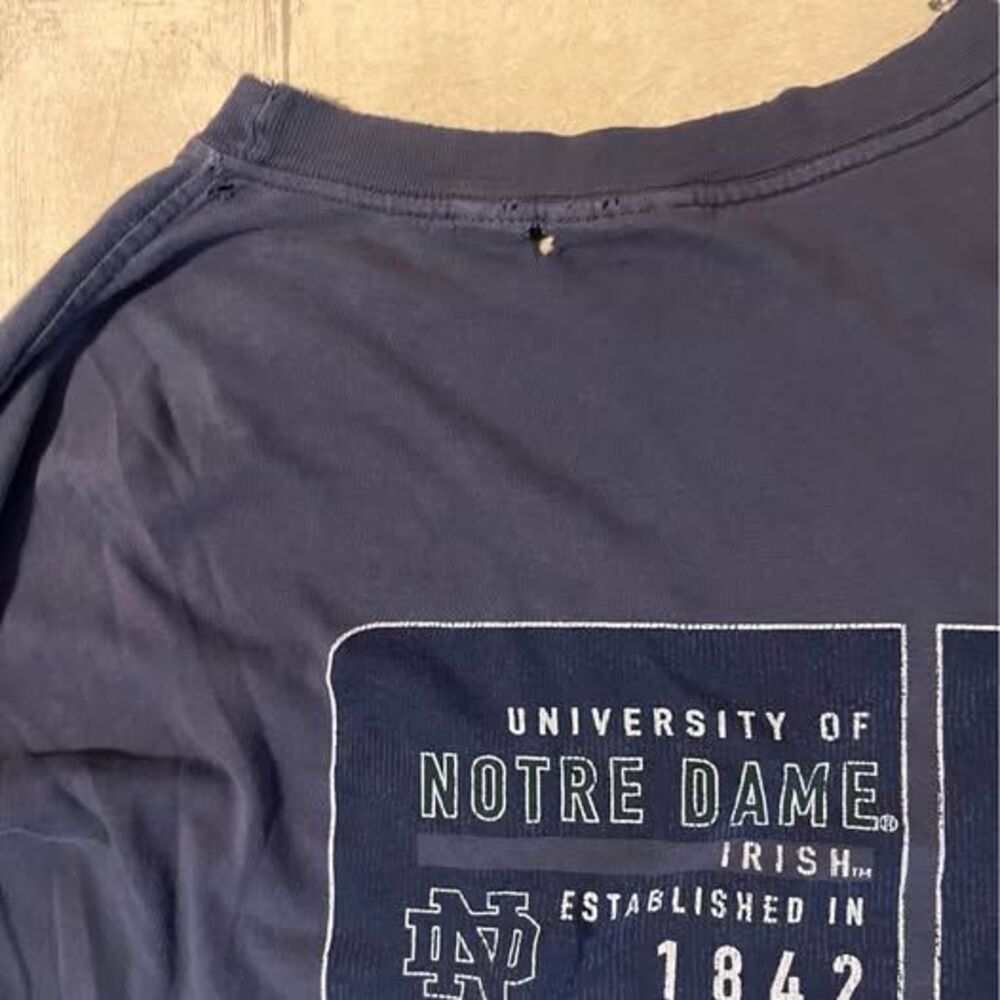 Vintage Notre Dame University jansport long sleeve thrashed tshirt
